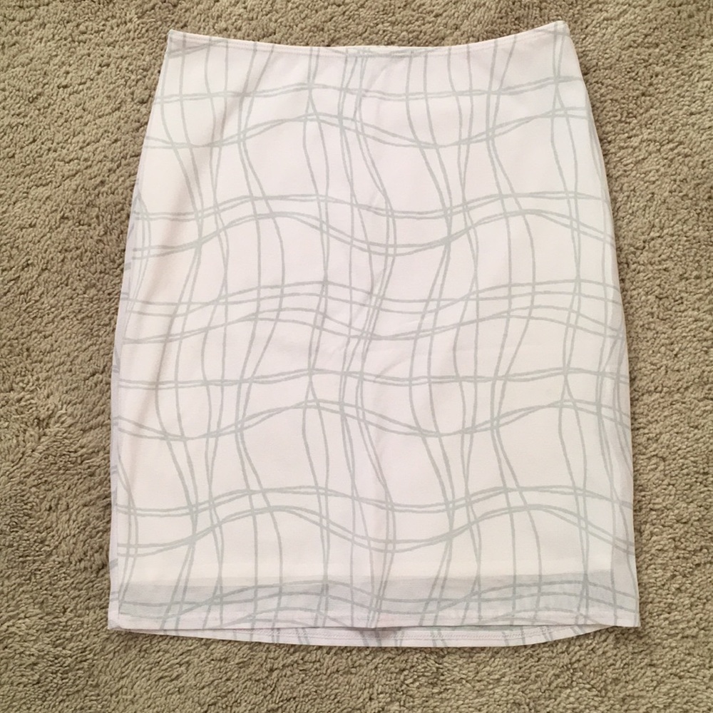 Bebe skirt